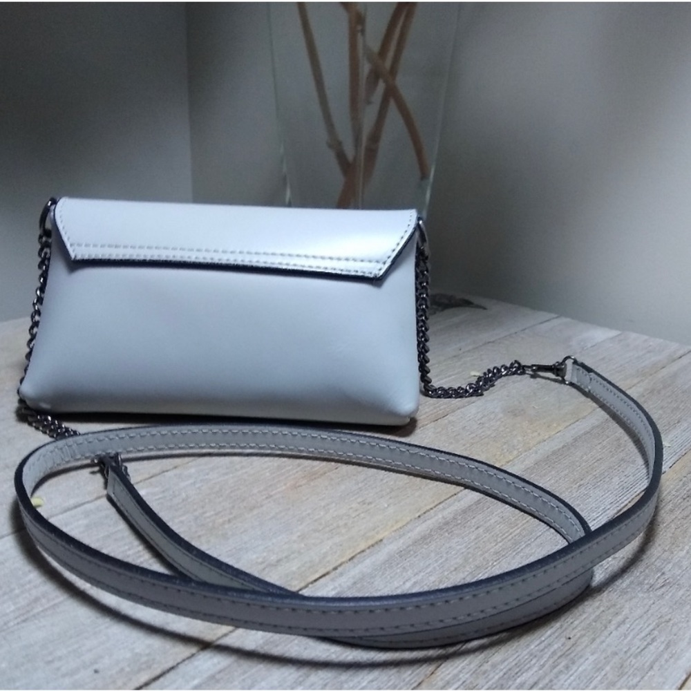 Beautiful high-end Zagara Leather made in Italy crossbody purse. Gray. - Picture 2 of 6